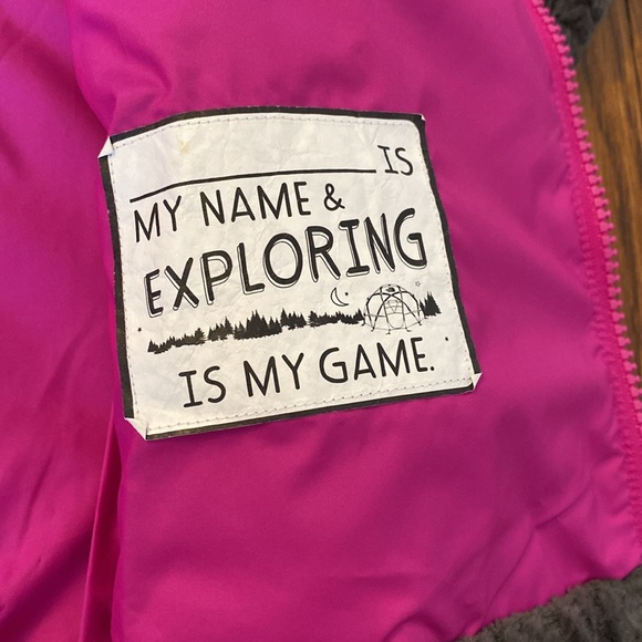 The North Face Jacket (Girls) - Picture 3 of 5